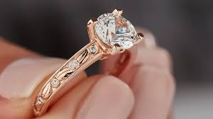 engagement rings Dubai
